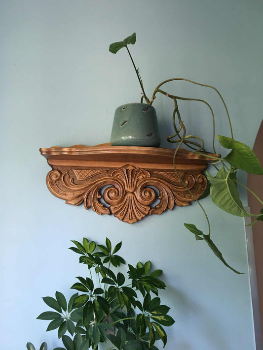 Handmade Linden Wood Shelf: Rustic Wall Decoration
